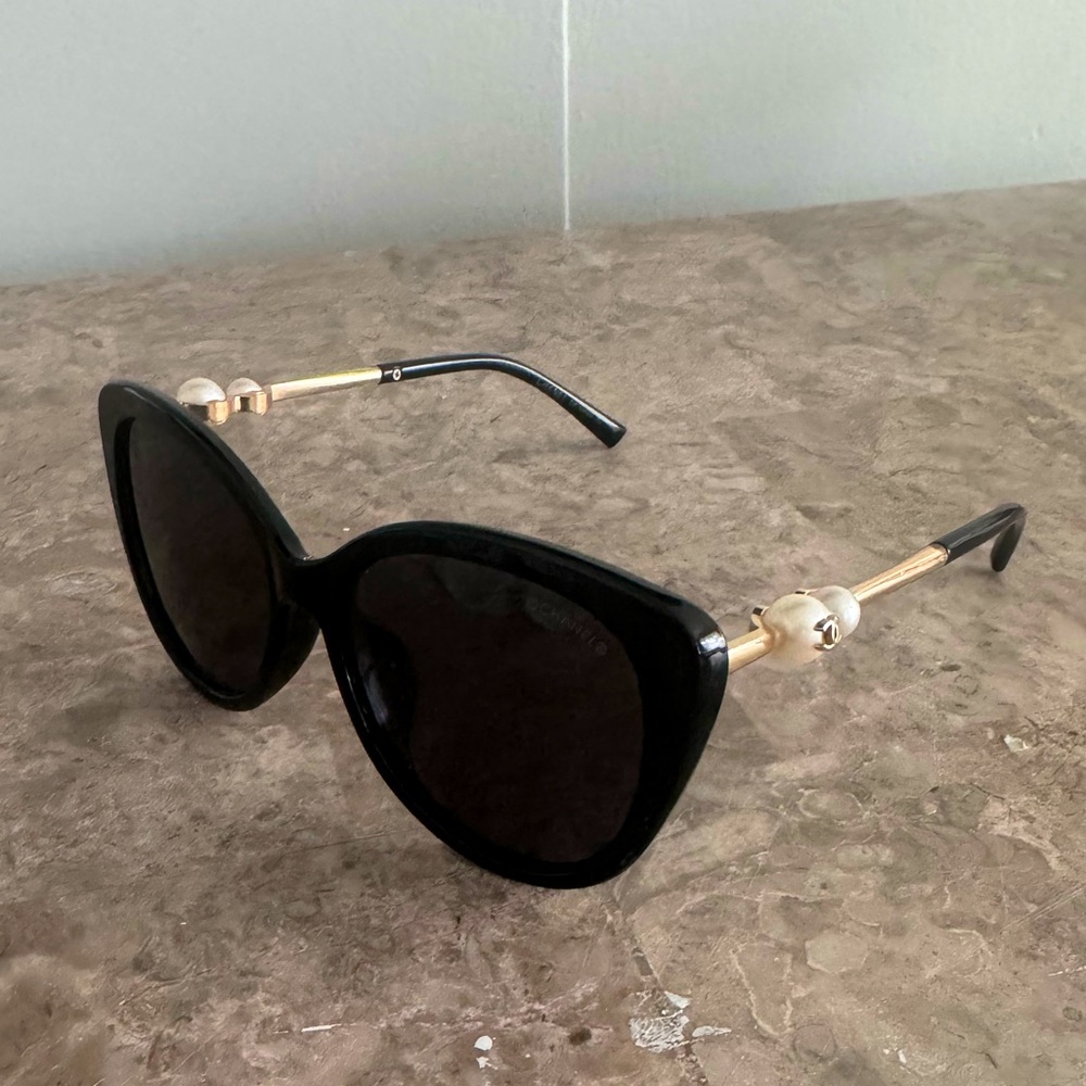 Pearl Embellished Sunglasses Chanel